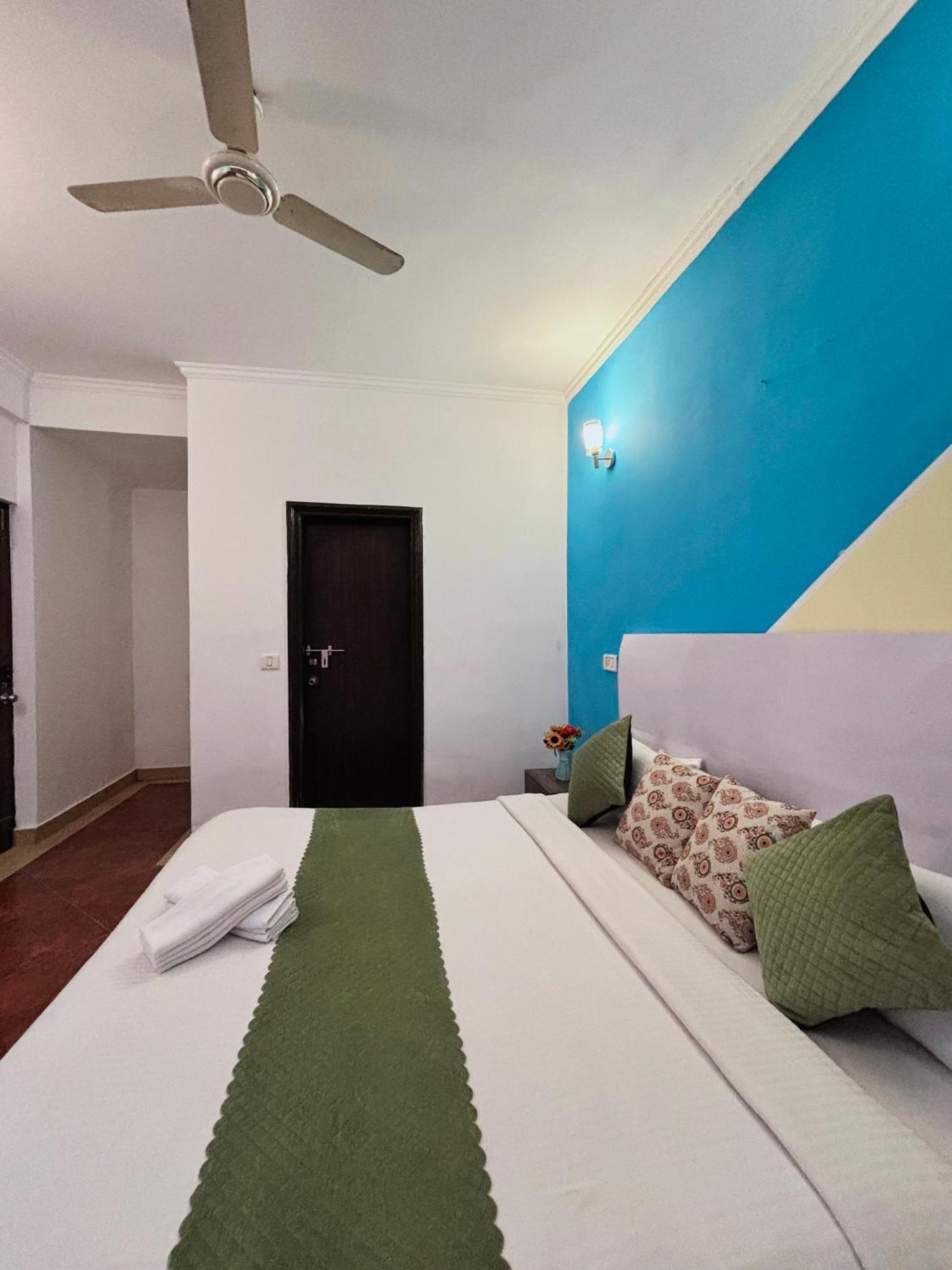 Atulyam Villa- Анжуна Екстер'єр фото